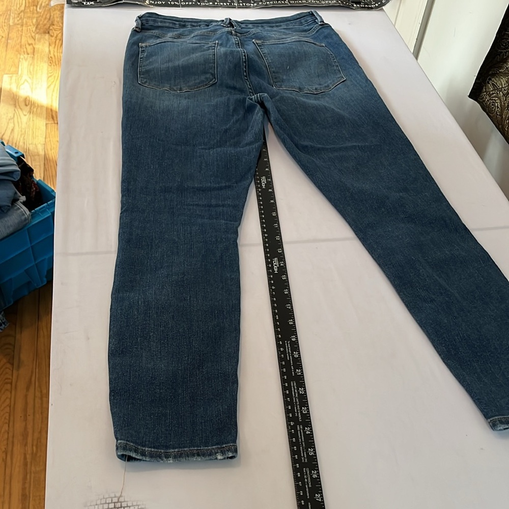 Good American size 14, blue “good legs cropped “ high waist with stretch - Picture 8 of 15